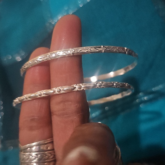 Elegant Sterling Silver Bangles Bracelets Set Of Two, Ladies Size 8 - Picture 12 of 12